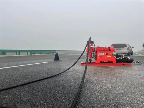 桃城马路路基路面开裂下沉注浆加固灌浆